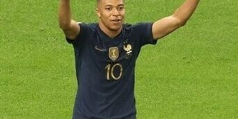 Mbappé Seen Wearing Hakimi’s Shirt at Prince Moulay Abdellah Stadium